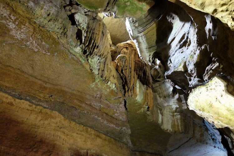 Abime-de-bramabiau-cevennes-le-bonheur