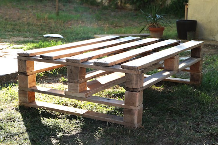 diy-table-basse-palette-jardin-14