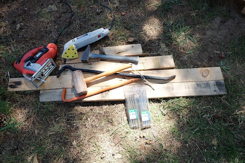 diy-table-basse-palette-jardin