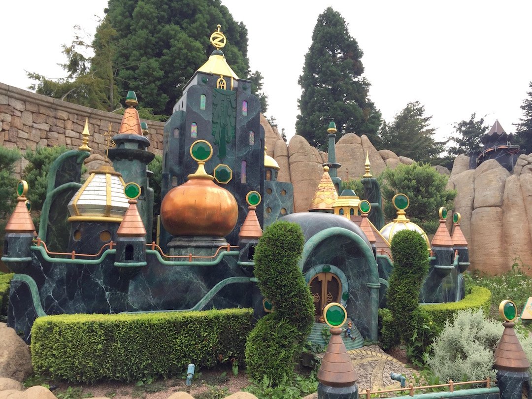 Disneyland-paris-mickey-walt-disney-3