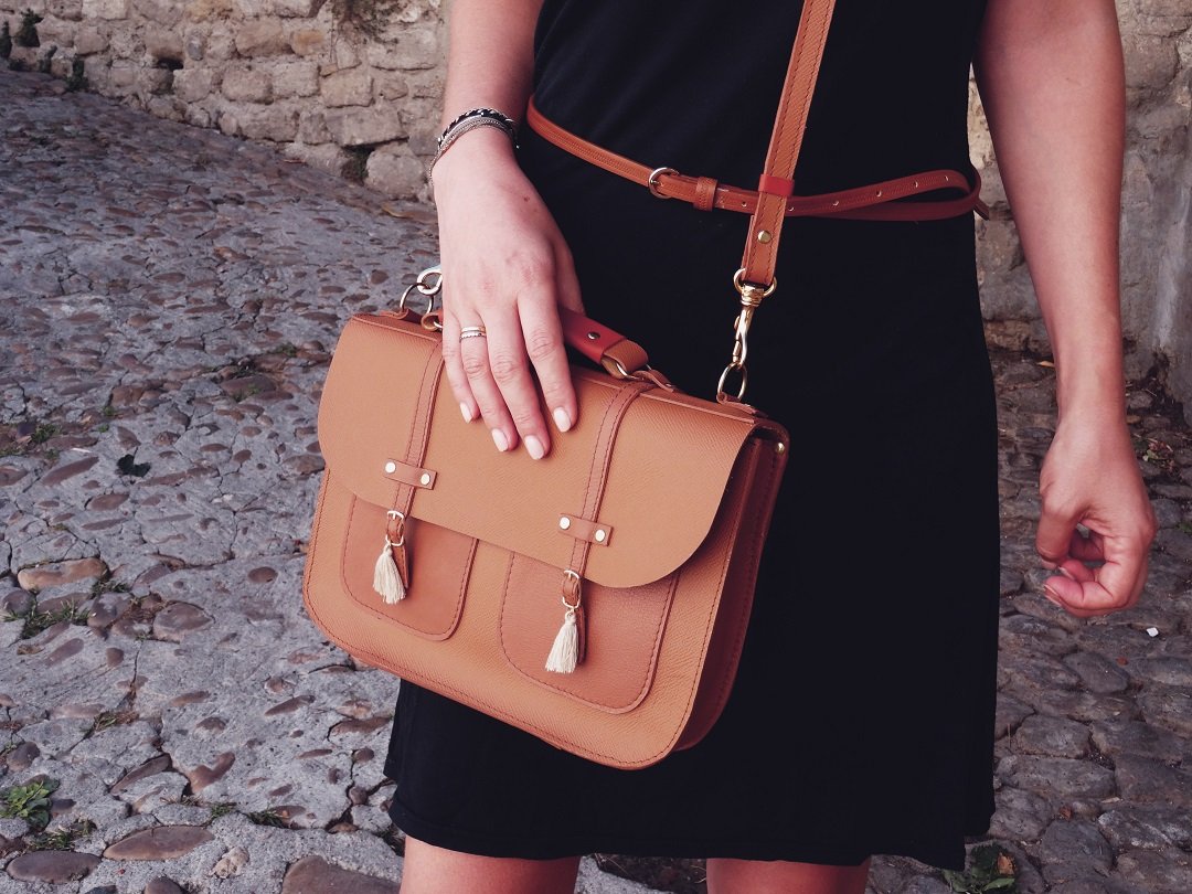 cartable_mairus_montpellier_lhirondelle_et_le_barbier