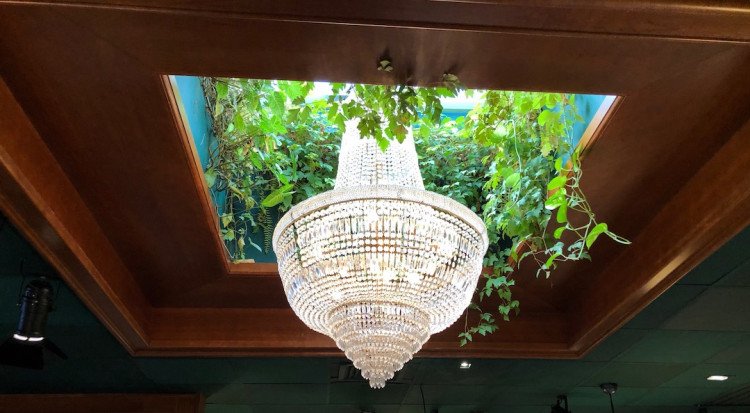 Décoration de la salle de restaurant Les Grands Buffets de Narbonne